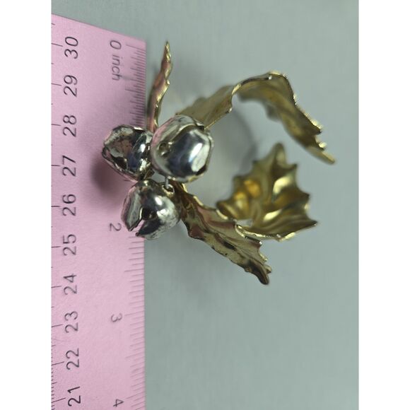 Vintage Department 56 Holly Leaf Napkin Rings Set of 4 Gold Tone Silver Bells - Picture 3 of 6